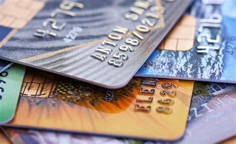 Co to znamená při vystavení debetní karty?